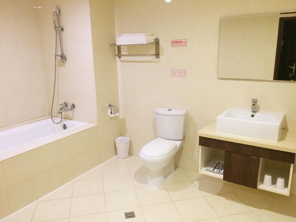 Metropolis Hotel Taoyuan Dış mekan fotoğraf